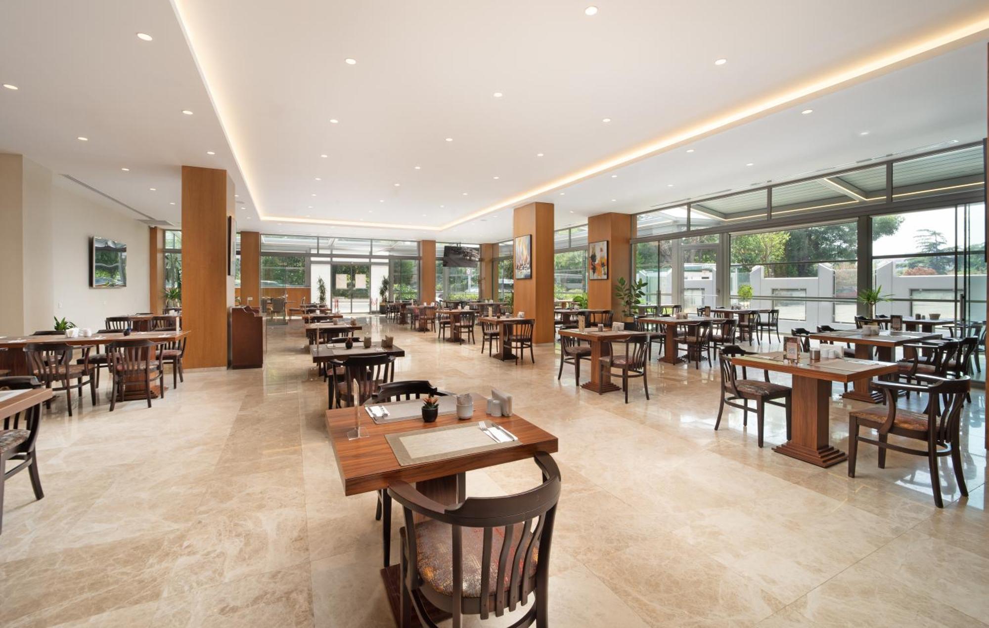 Ramada Plaza By Wyndham Istanbul Atakoy Istambul Exterior foto