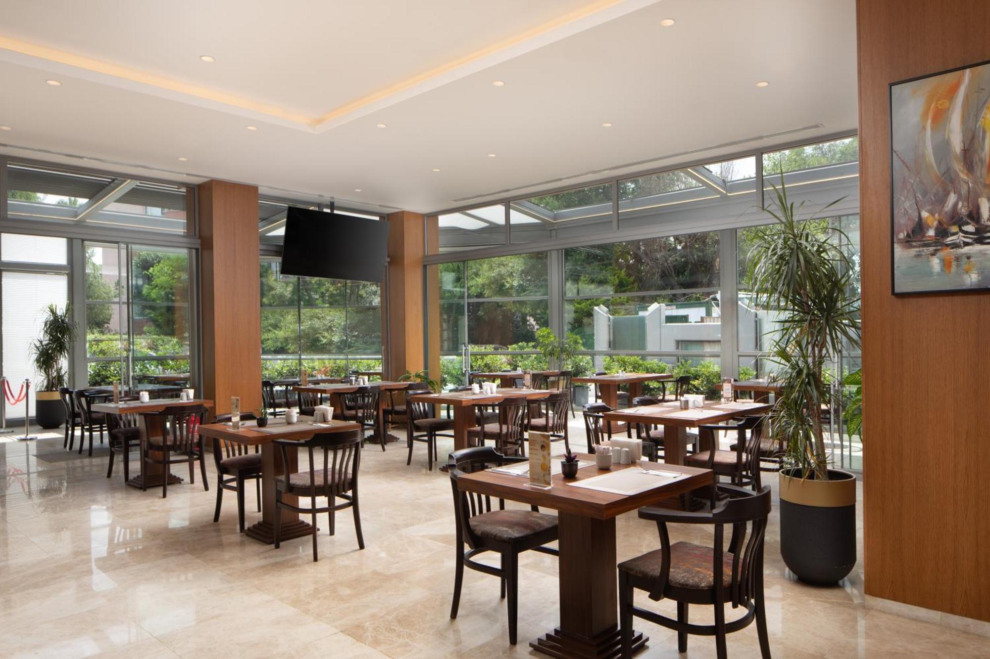 Ramada Plaza By Wyndham Istanbul Atakoy Istambul Exterior foto