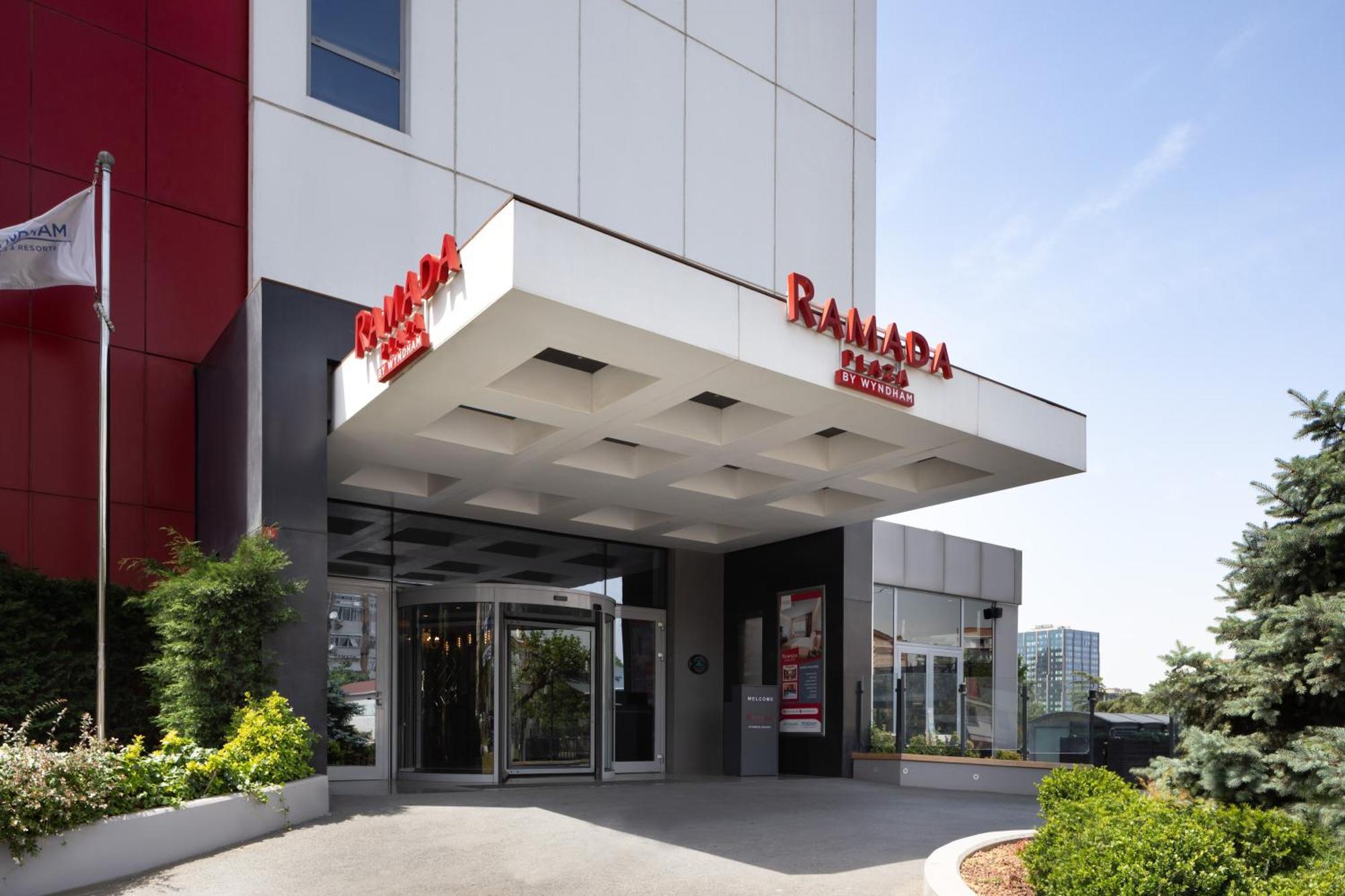 Ramada Plaza By Wyndham Istanbul Atakoy Istambul Exterior foto