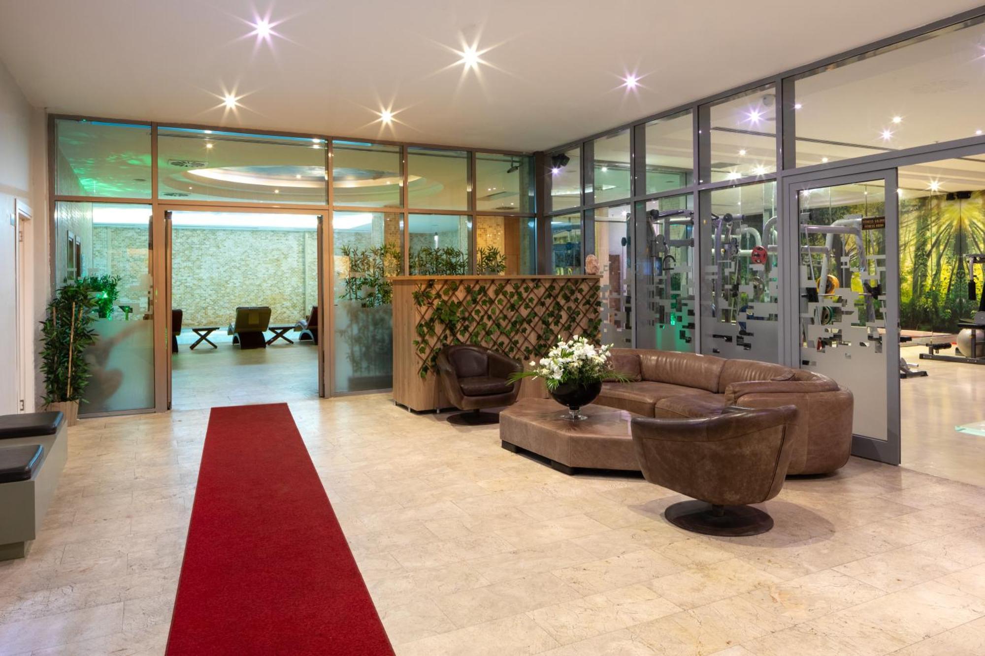 Ramada Plaza By Wyndham Istanbul Atakoy Istambul Exterior foto