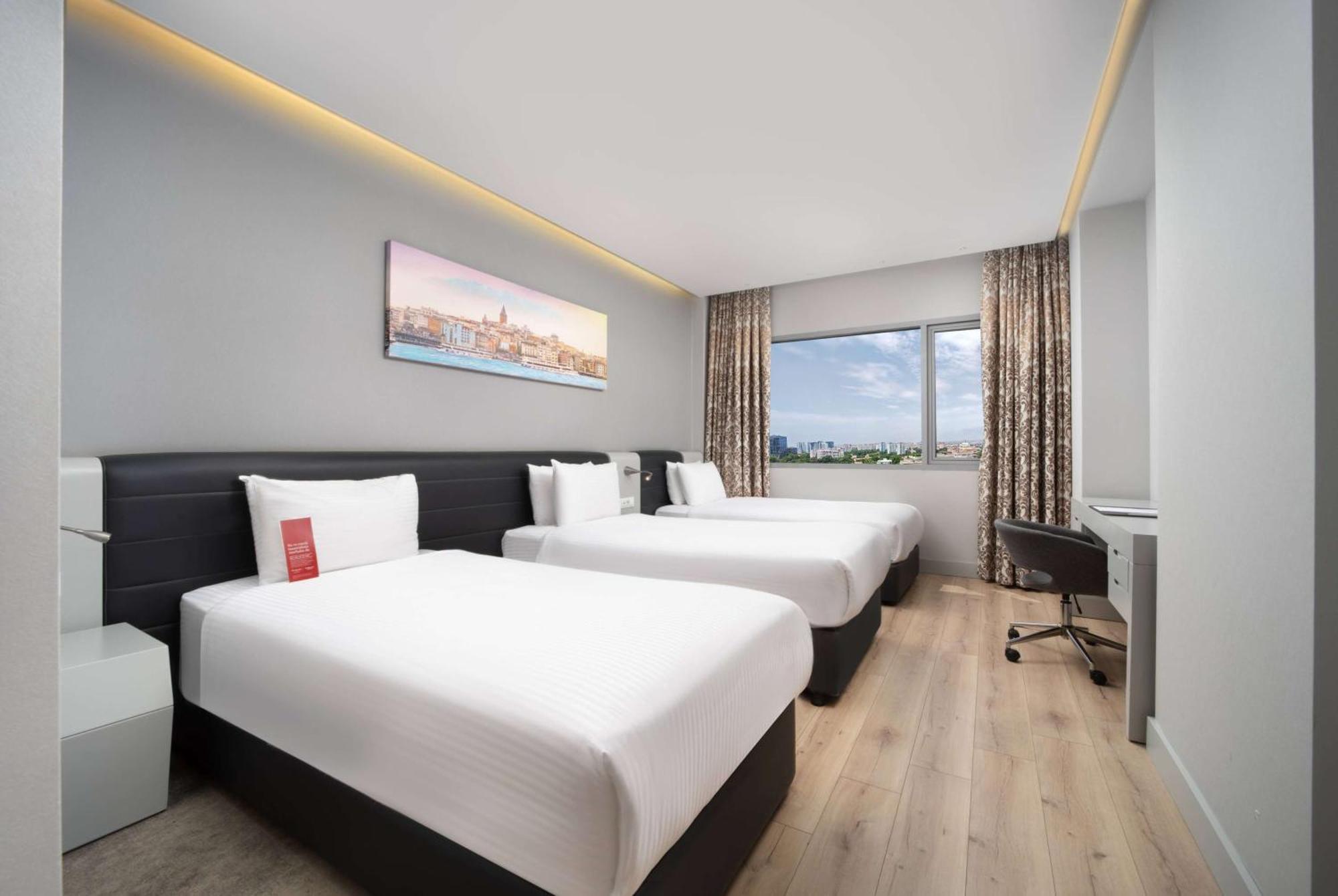 Ramada Plaza By Wyndham Istanbul Atakoy Istambul Exterior foto